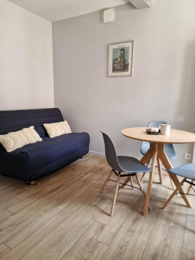 Appartement Au Coeur De Vezelay - Galerie 10 מראה חיצוני תמונה